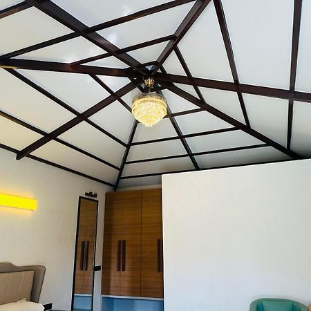 Srk Farm And Resort Anjār Exterior foto